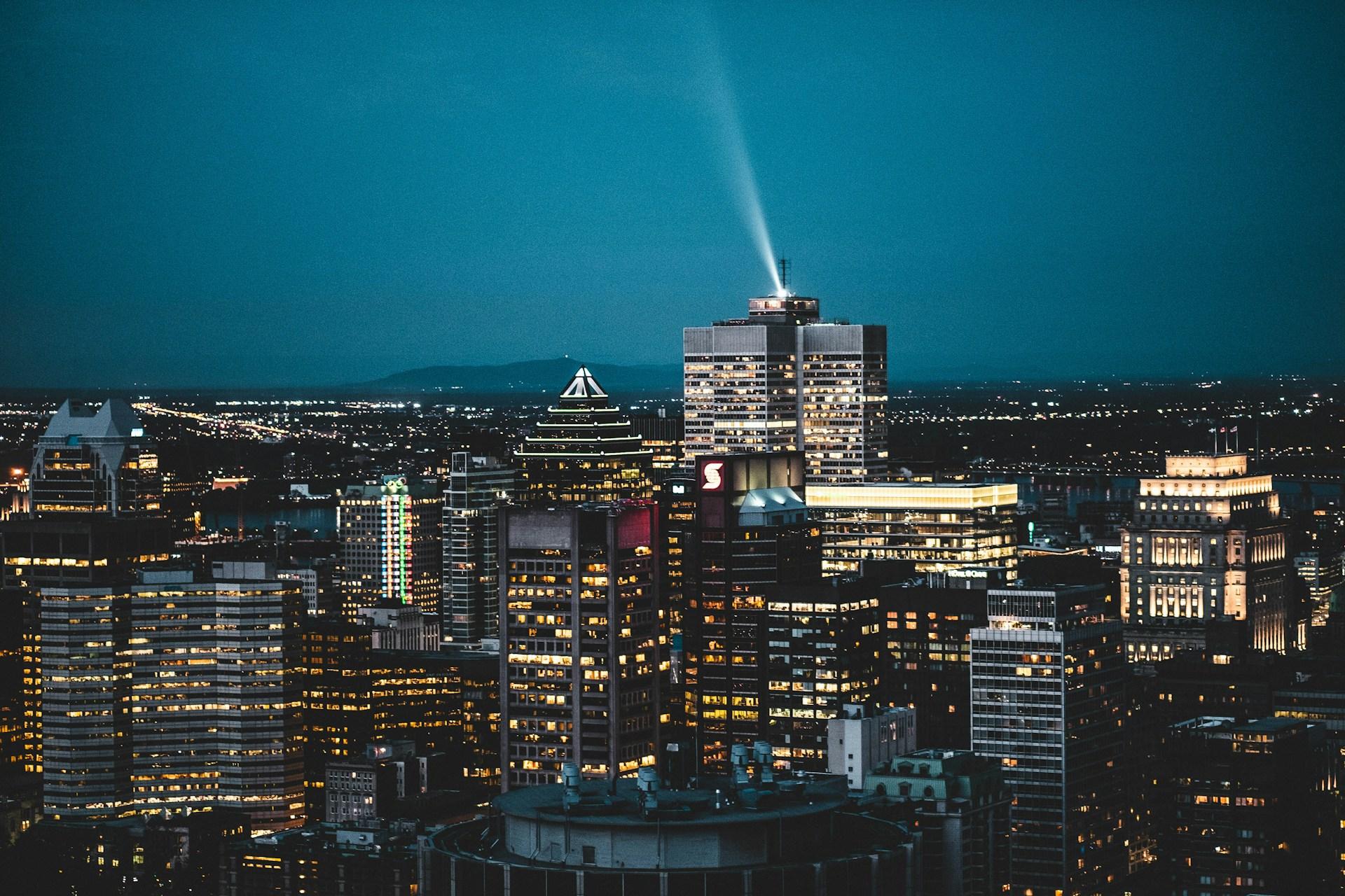 Montréal downtown at blue hour