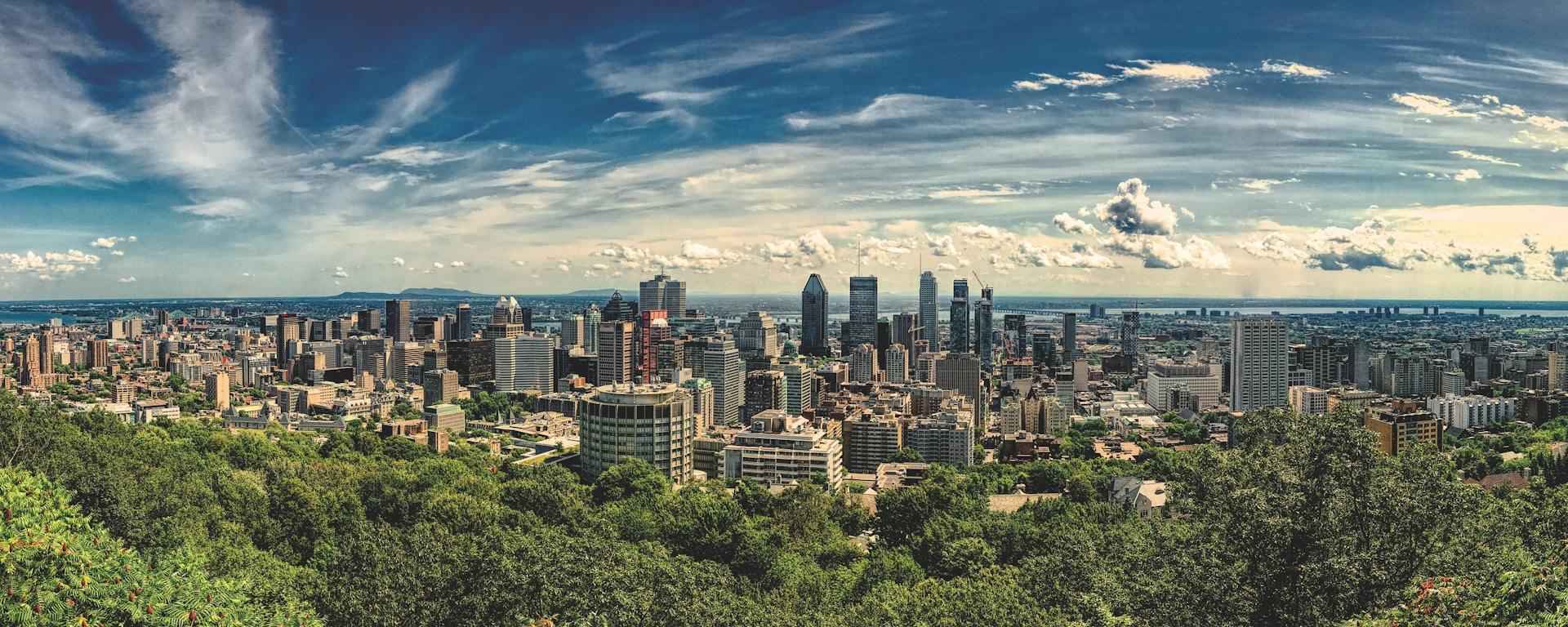 Montréal skyline seen from Mount Royal